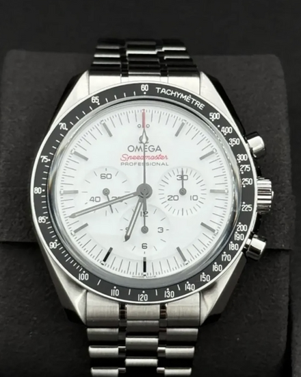 No Reserve - 2026 Omega Speedmaster Professional Moonwatch 42MM White Dial Steel Bracelet (310.30.42.50.04.001)