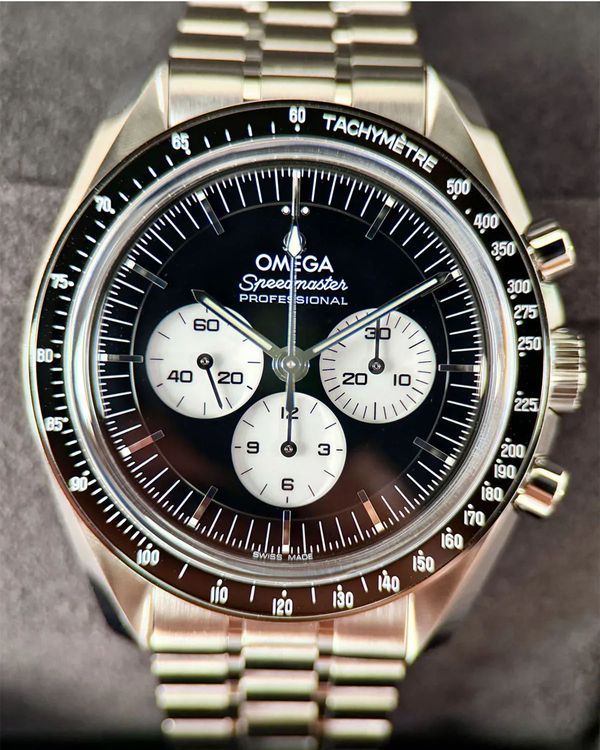 No Reserve - Omega Speedmaster Professional Moonwatch (310.30.42.50.01.004)