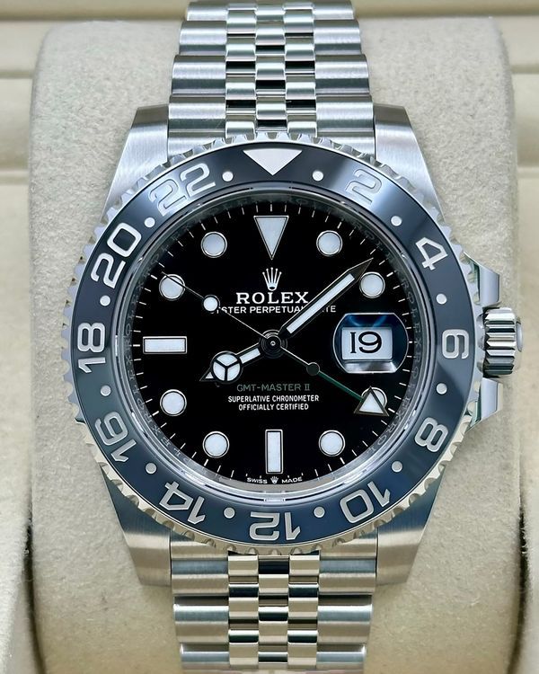 2026 Rolex GMT-Master II "Bruce Wayne" 40MM Black Dial Jubilee Bracelet (126710GRNR)