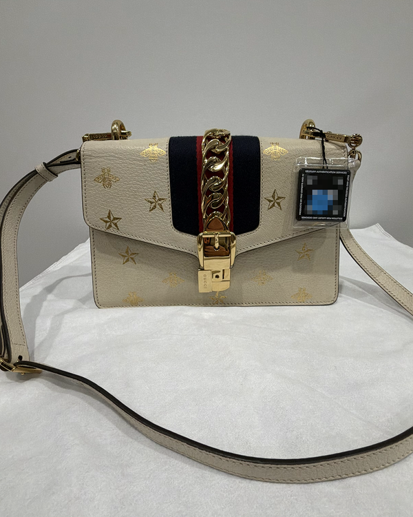 Gucci Sylvie Bee and Star Shoulder Bag Leather Gold-Tone Hardware Leather Strap (524405)