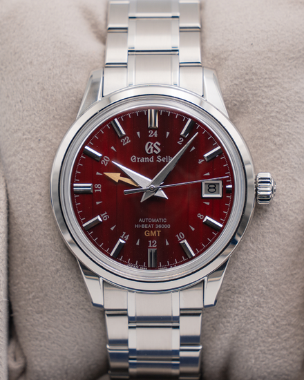 2025 Grand Seiko Elegance GMT "Yuka Momiji" 39.5MM Red Dial Steel Bracelet (SBGJ273)