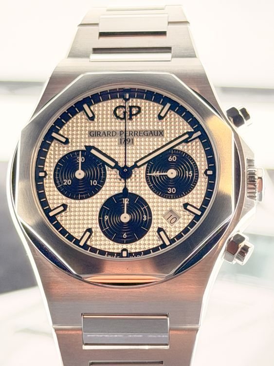 2022 Girard Perregaux Laureato Chronograph 42MM Silver Dial Steel Bracelet (81020-11-131-11A)