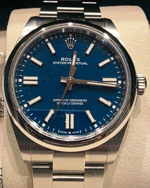 working Rolex Oyster Perpetual (134300)