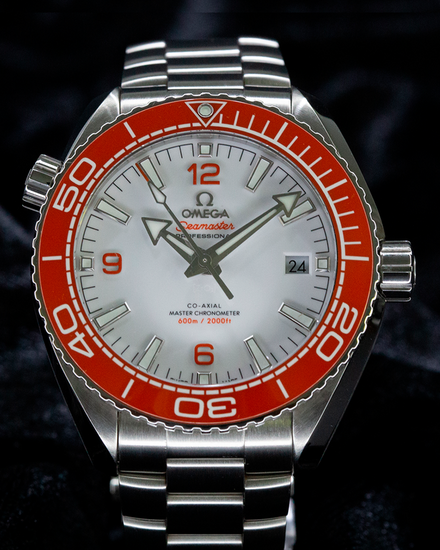 No Reserve - Omega Seamaster Planet Ocean 600M "Creamsicle" 43.5MM White Dial Steel Bracelet (215.30.44.21.04.001)