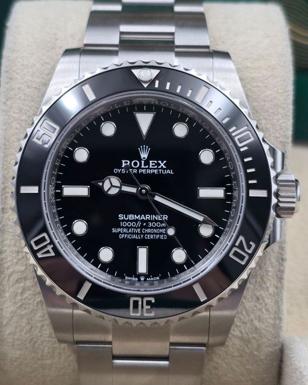 2022 Rolex Submariner No-Date 41MM Black Dial Oyster Bracelet (124060)