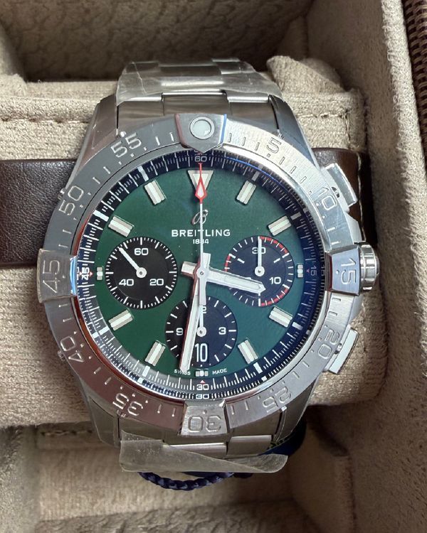 2026 Breitling Avenger B01 Chronogrpah 42MM Green Dial Steel Bracelet (AB0146)