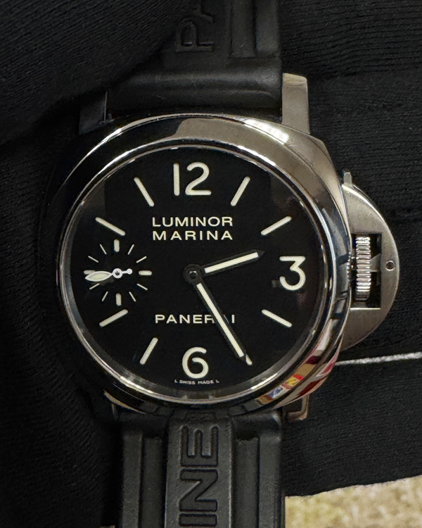 2015 Panerai Luminor Marina 44MM Black Dial Rubber Strap (PAM00111)