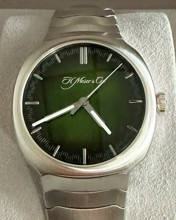 2023 H. Moser & Cie Streamliner Centre Seconds 40MM Green Dial Steel Bracelet (6200-1200)