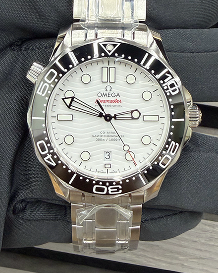 2026 Omega Seamaster Diver 300M 42MM White Dial Steel Bracelet (210.30.42.20.04.001)