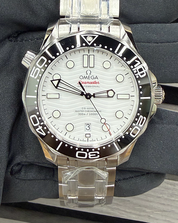 2026 Omega Seamaster Diver 300M 42MM White Dial Steel Bracelet (210.30.42.20.04.001)