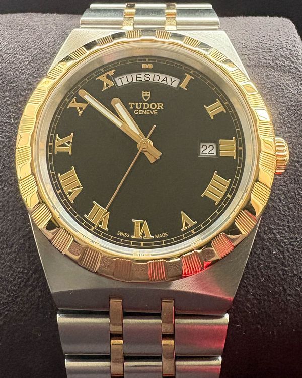 Tudor Royal (M28603)