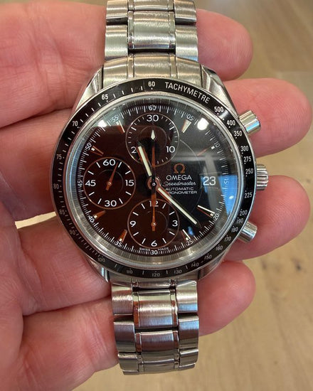 No Reserve - Omega Speedmaster Date 40MM Black Dial Steel Bracelet (3210.50.00)