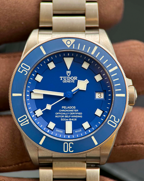 Tudor Black Bay (25600TB)