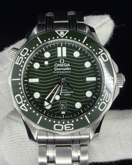 2023 Omega Seamaster Diver 300M "Seaweed" 42MM Green Dial Steel Bracelet (210.30.42.20.10.001)