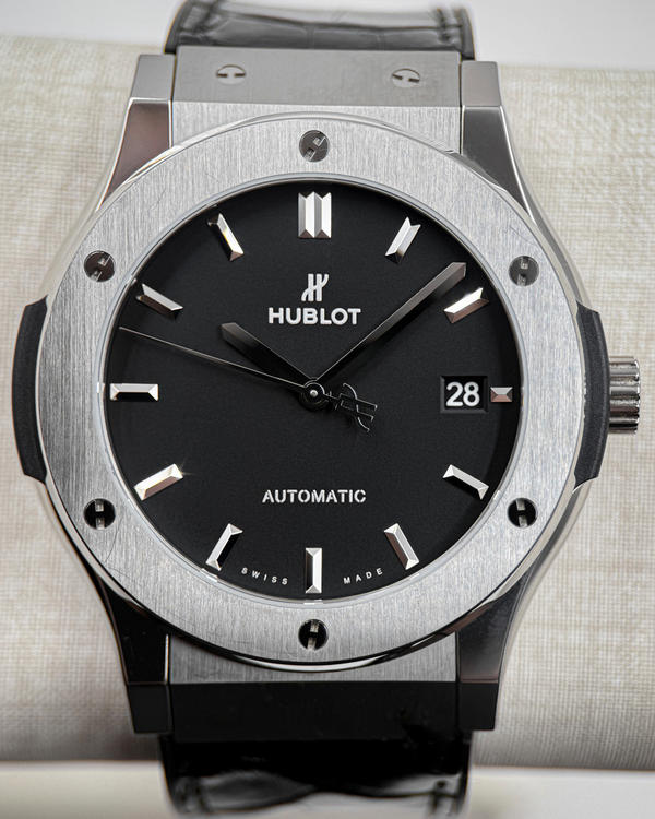 No Reserve - 2018 Hublot Classic Fusion 45MM Black Dial Leather Strap (511.NX.1171.LR)