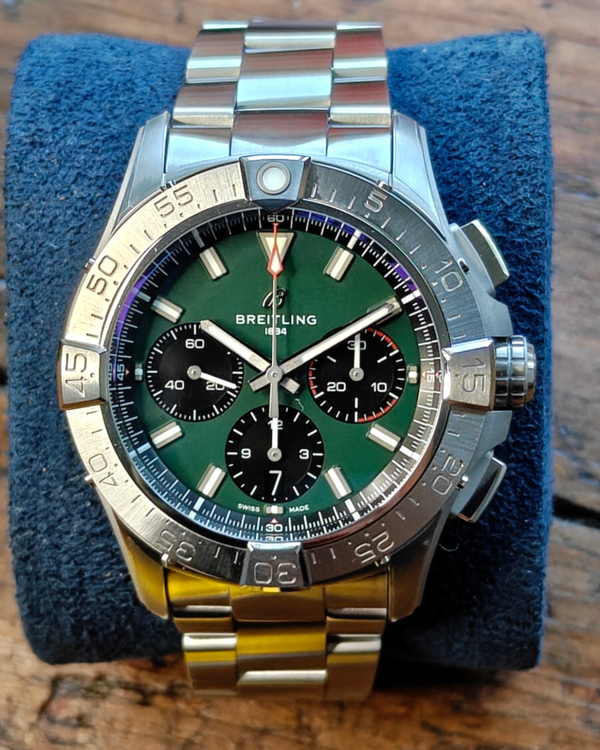 Breitling Avenger B01 Chronogrpah 42MM Green Dial Steel Bracelet (AB0146)