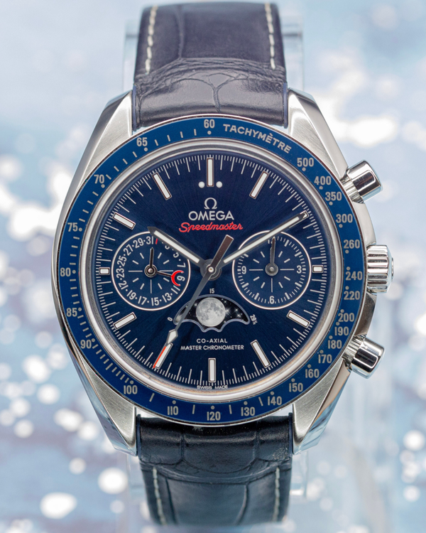 No Reserve - 2021 Omega Speedmaster Moonphase 44.25MM Blue Dial Leather Strap (304.33.44.52.03.001)
