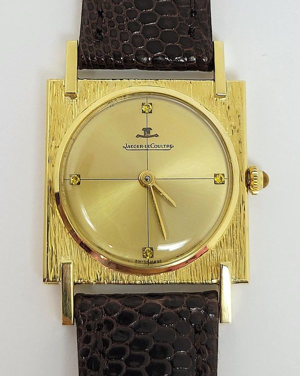 Jaeger-LeCoultre Vintage 33MM Champagne Dial Leather Strap (1949)