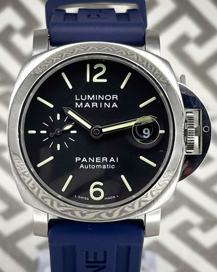 2011 Panerai Luminor Marina 40MM Black Dial Rubber Strap (PAM00048)