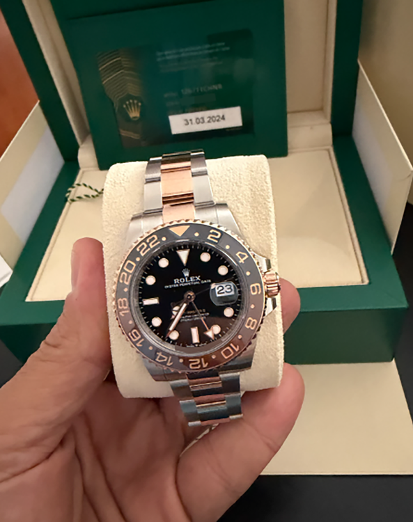 Rolex GMT-Master (126711CHNR)