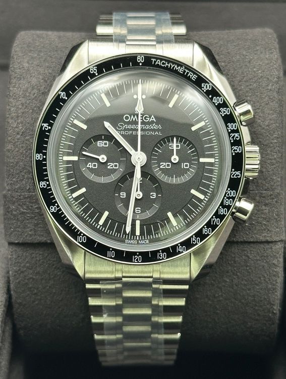 2026 Omega Speedmaster Professional Moonwatch 42MM Black Dial Steel Bracelet (310.30.42.50.01.001)