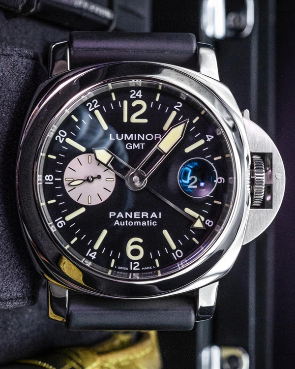 2014 Panerai Luminor GMT 44MM Black Dial Rubber Strap (PAM00088)