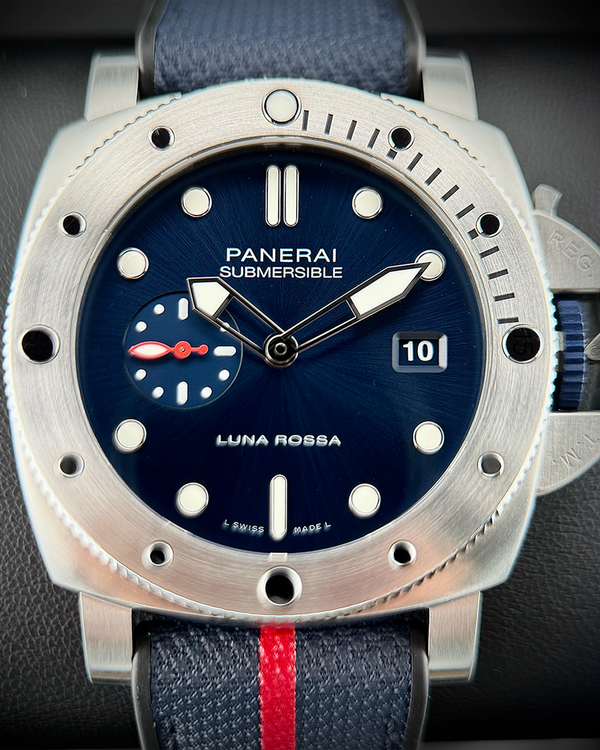 No Reserve - 2022 Panerai Submersible Quarantaquattro Luna Rossa L.E. 44MM Blue Dial Textile Strap (PAM01391)