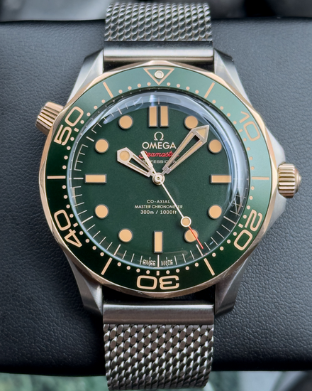 2025 Omega Seamaster Diver 300M 42MM Green Dial Titanium Bracelet (210.90.42.20.10.001)