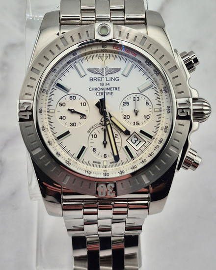 No Reserve - 2018 Breitling Chronomat S.E. 44MM Silver Dial Steel Bracelet (AB011511/G829)