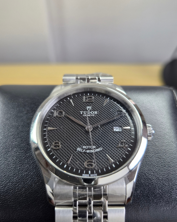 No Reserve - 2026 Tudor 1926 41MM Black Dial Steel Bracelet (91650)