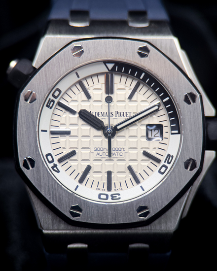 Audemars Piguet Royal Oak Offshore Diver 42MM White Dial Rubber Strap (15710ST.OO.A002CA.02)