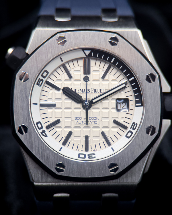 Audemars Piguet Royal Oak Offshore Diver 42MM White Dial Rubber Strap (15710ST.OO.A002CA.02)