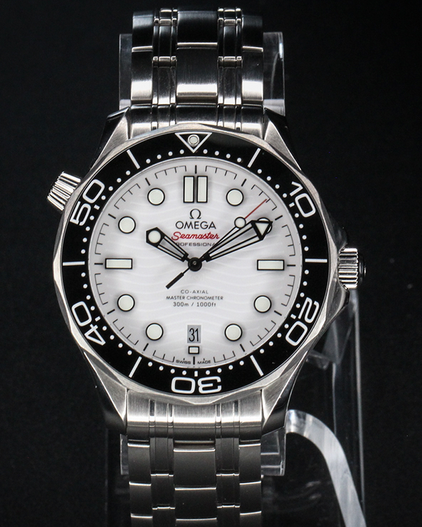 No Reserve - 2024 Omega Seamaster Diver 300M 42MM White Dial Steel Bracelet (210.30.42.20.04.001)