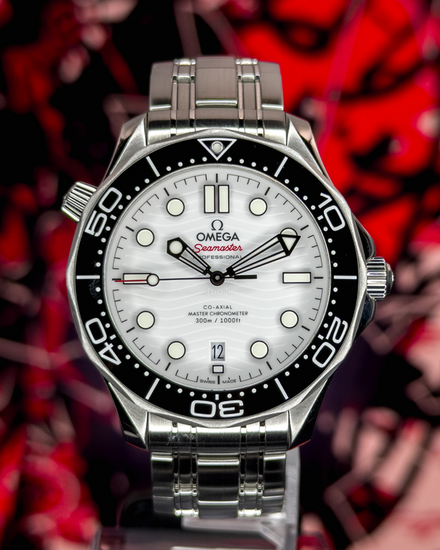 2020 Omega Seamaster Diver 300M 42MM White Dial Steel Bracelet (210.30.42.20.04.001)