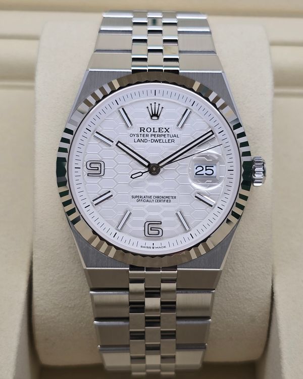 2026 Rolex Land-Dweller 40MM White "Honeycomb" Dial Flat Jubilee Bracelet (127334)