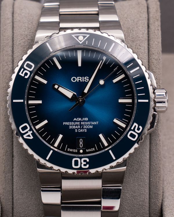working Oris Aquis Date (01 400 7763 4135-07 8 24 09PEB)