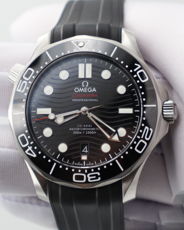 2025 Omega Seamaster Diver 300M 42MM Black Dial Rubber Strap (210.30.42.20.01.001)