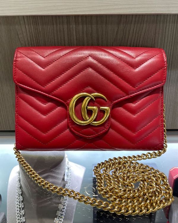 Gucci GG Maramont Matelassé Wallet Red Leather Bag Gold-Tone Hardware (Matelassé)