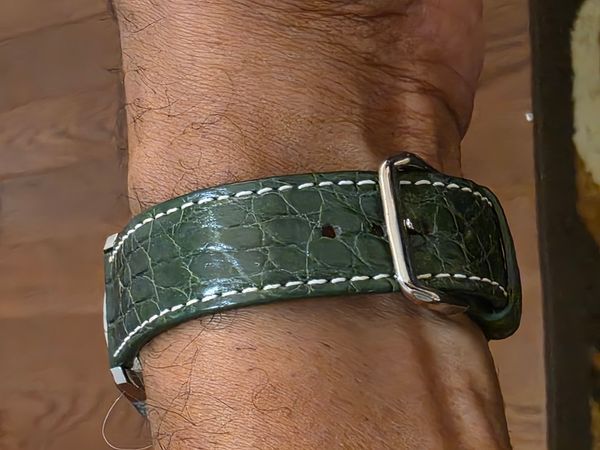Breitling Top Time "Ford Mustang" 42MM Green Dial Leather Strap (A253101A1L1X1)