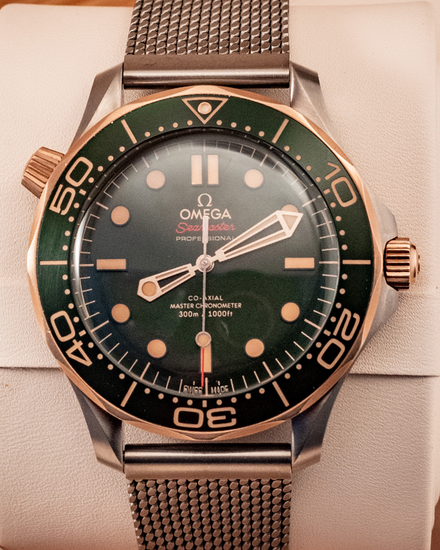 2025 Omega Seamaster Diver 300M 42MM Green Dial Titanium Bracelet (210.92.42.20.10.001)