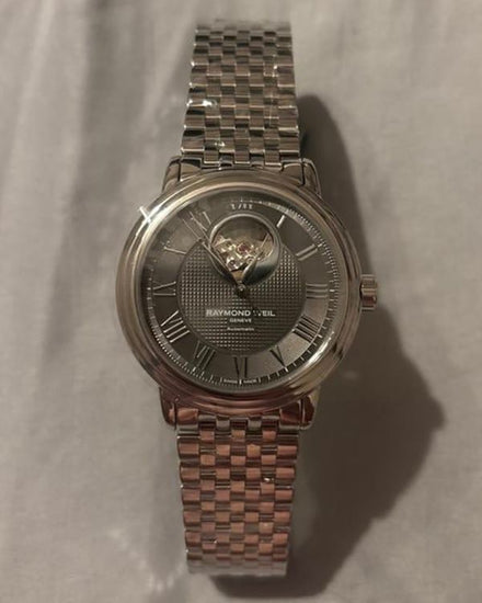 Raymond Weil Maestro 39.5MM Silver Dial Steel Bracelet  (2827-ST-00608)