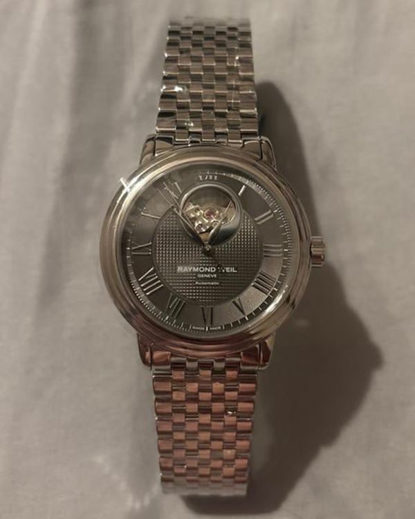 Raymond Weil Maestro 39.5MM Silver Dial Steel Bracelet  (2827-ST-00608)