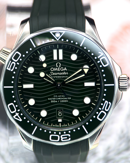 2023 Omega Seamaster Diver 300M 42MM Green "Seaweed" Dial Rubber Strap (210.32.42.20.10.001)