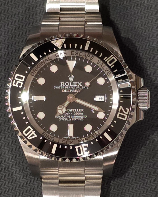 2013 Rolex Sea-Dweller 44MM Black Dial Oyster Bracelet (116660)