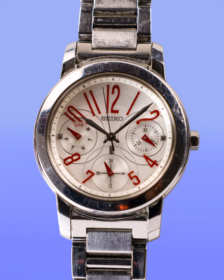 Seiko Lukia 31MM Quartz White Dial Steel Bracelet (5Y89-0AT0)