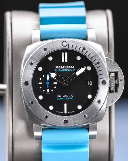 2023 Panerai Submersible 42MM Black Dial Rubber Strap (PAM02973)