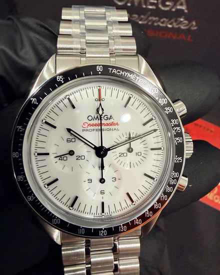 2026 Omega Speedmaster Professional Moonwatch 42MM White Dial Steel Bracelet (310.30.42.50.04.001)