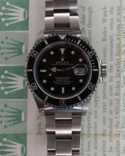 1998 Rolex Submariner Date 40MM Black Dial Oyster Bracelet (16610)