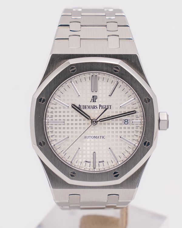 Audemars Piguet Royal Oak 41MM  Silver Dial Steel Bracelet (15400ST.OO.1220ST.02)