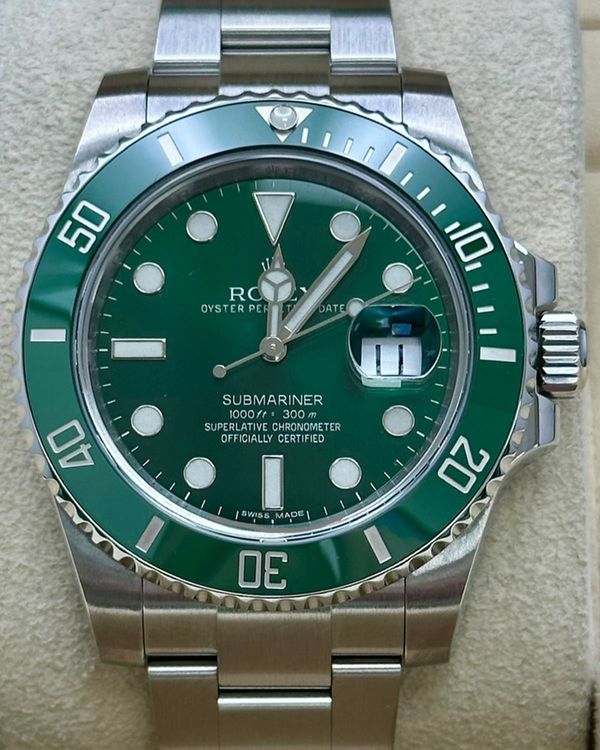 2011 Rolex Submariner Date "Hulk" 40MM Green Dial Oyster Bracelet (116610LV)